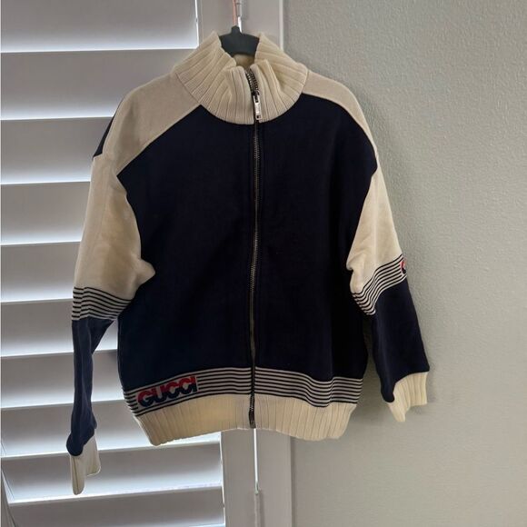Brand new kids Gucci navy and Cream Logo Jacket size 6 unisex - Picture 1 of 10